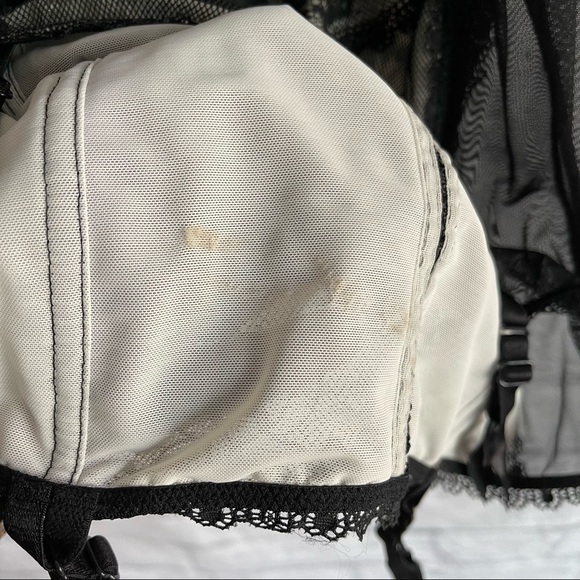 NEW WITH TAGE VICTORIAS SECRET BLACK LACE LINGERIE SIZE 34B - Picture 5 of 5